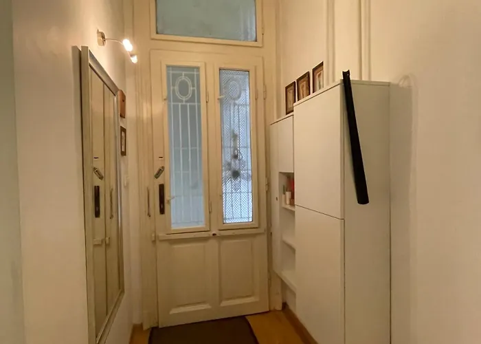 Amber Pearl 2 And 2 Bathrooms At Kalvin Square * Budapest