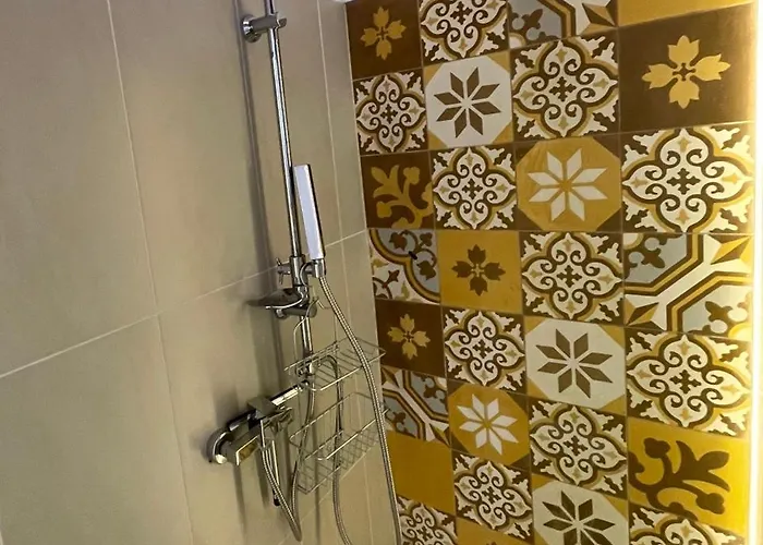 Amber Pearl 2 And 2 Bathrooms At Kalvin Square Lägenhet