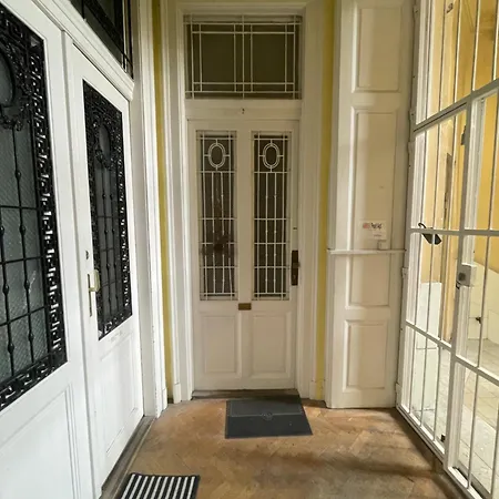 Amber Pearl 2 Rooms&2 Bathrooms At Kálvin Square * Budapest