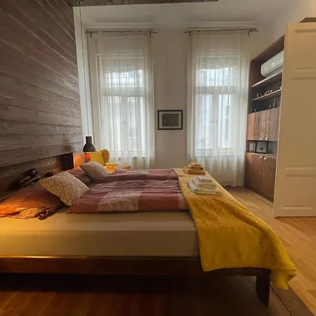 Amber Pearl 2 Rooms&2 Bathrooms At Kálvin Square
