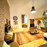 Apartment Amber Pearl 2 And 2 Bathrooms At Kalvin Square