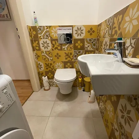Amber Pearl 2 And 2 Bathrooms At Kalvin Square 아파트 *